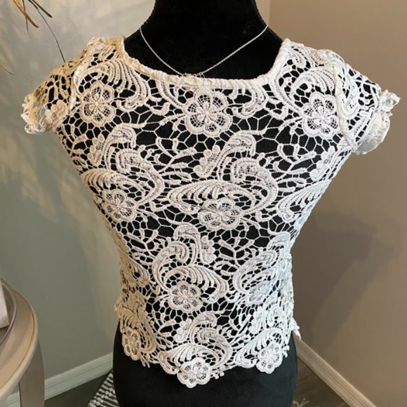 Lace White Crop Top Shirt - Picture 5 of 5